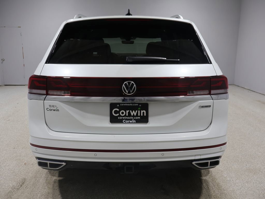 Used 2025 Volkswagen Atlas SEL Premium R-Line image 3