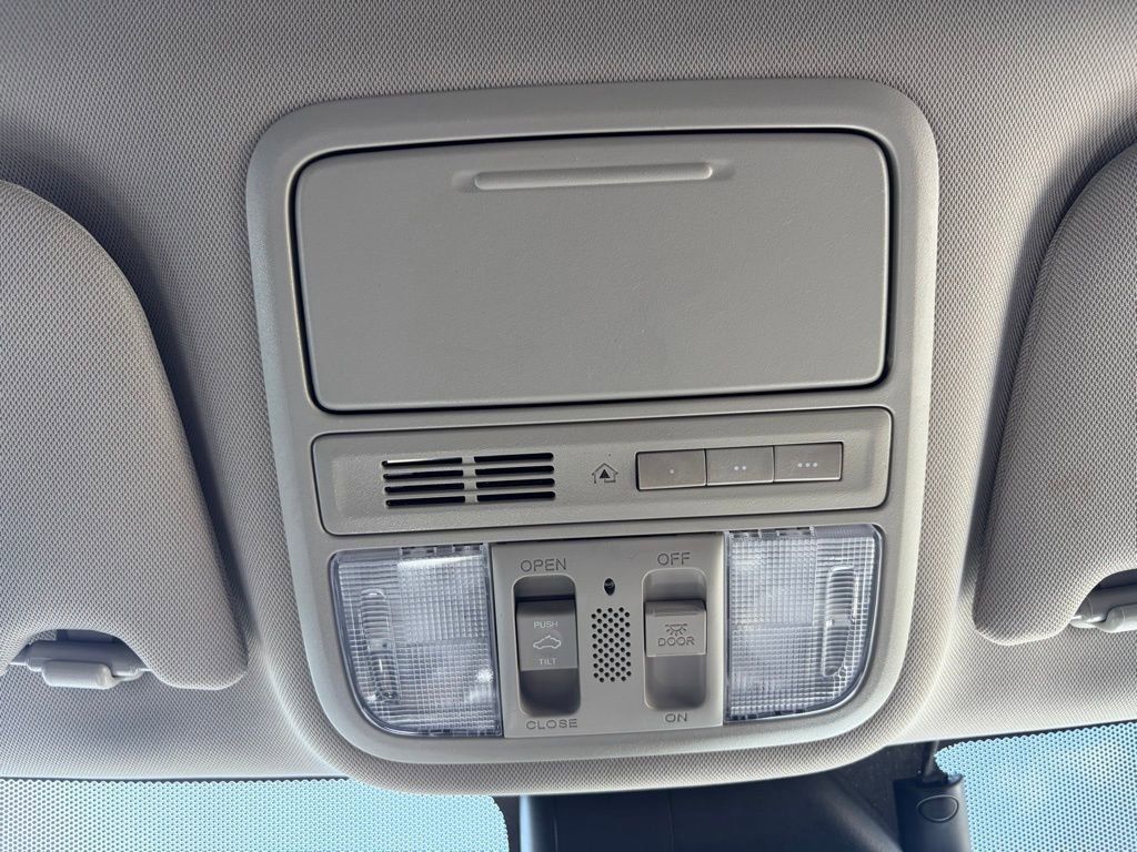 Used 2014 Honda Odyssey EX-L image 14