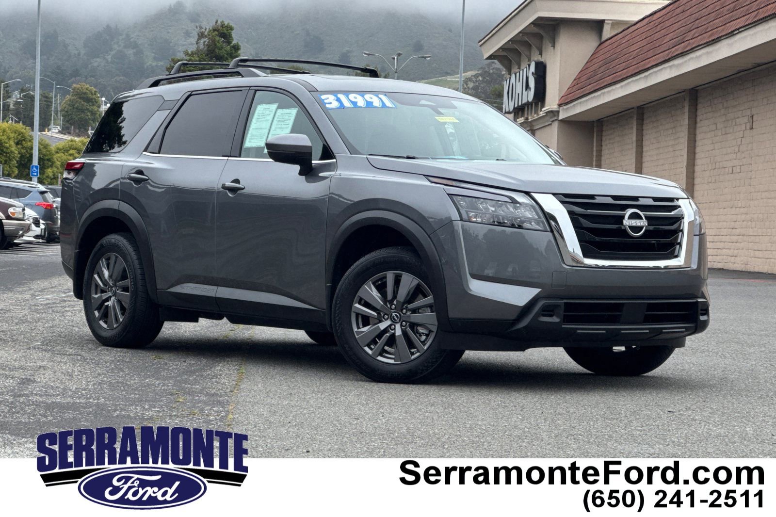 Used 2024 Nissan Pathfinder SV w/ SV Premium Package FWD image 1
