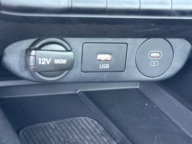 Used 2025 Hyundai Elantra Sport w/ Cargo Package FWD image 27