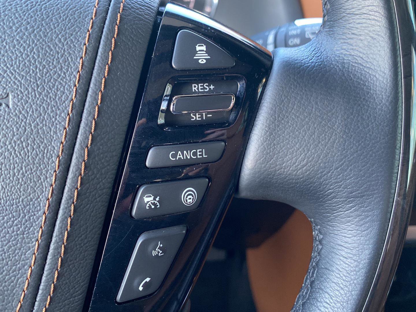 Used 2024 INFINITI QX80 Sensory image 50