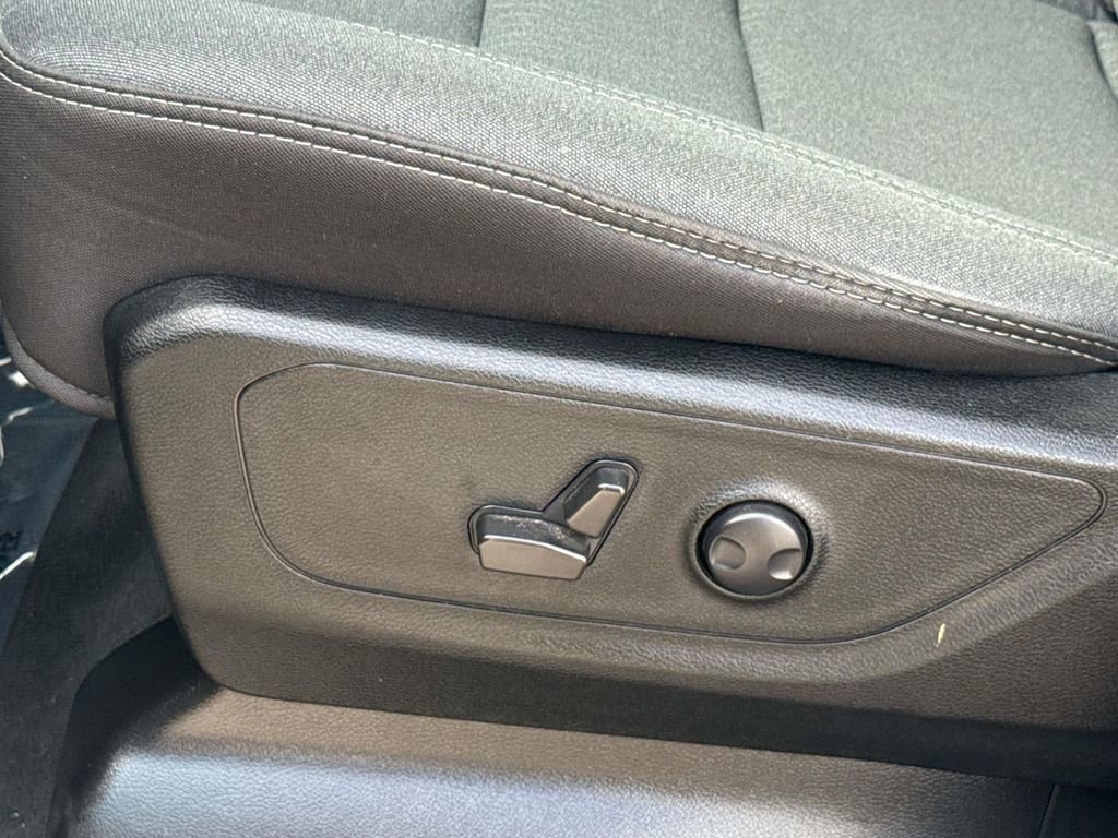 Used 2022 RAM 1500 Big Horn image 26