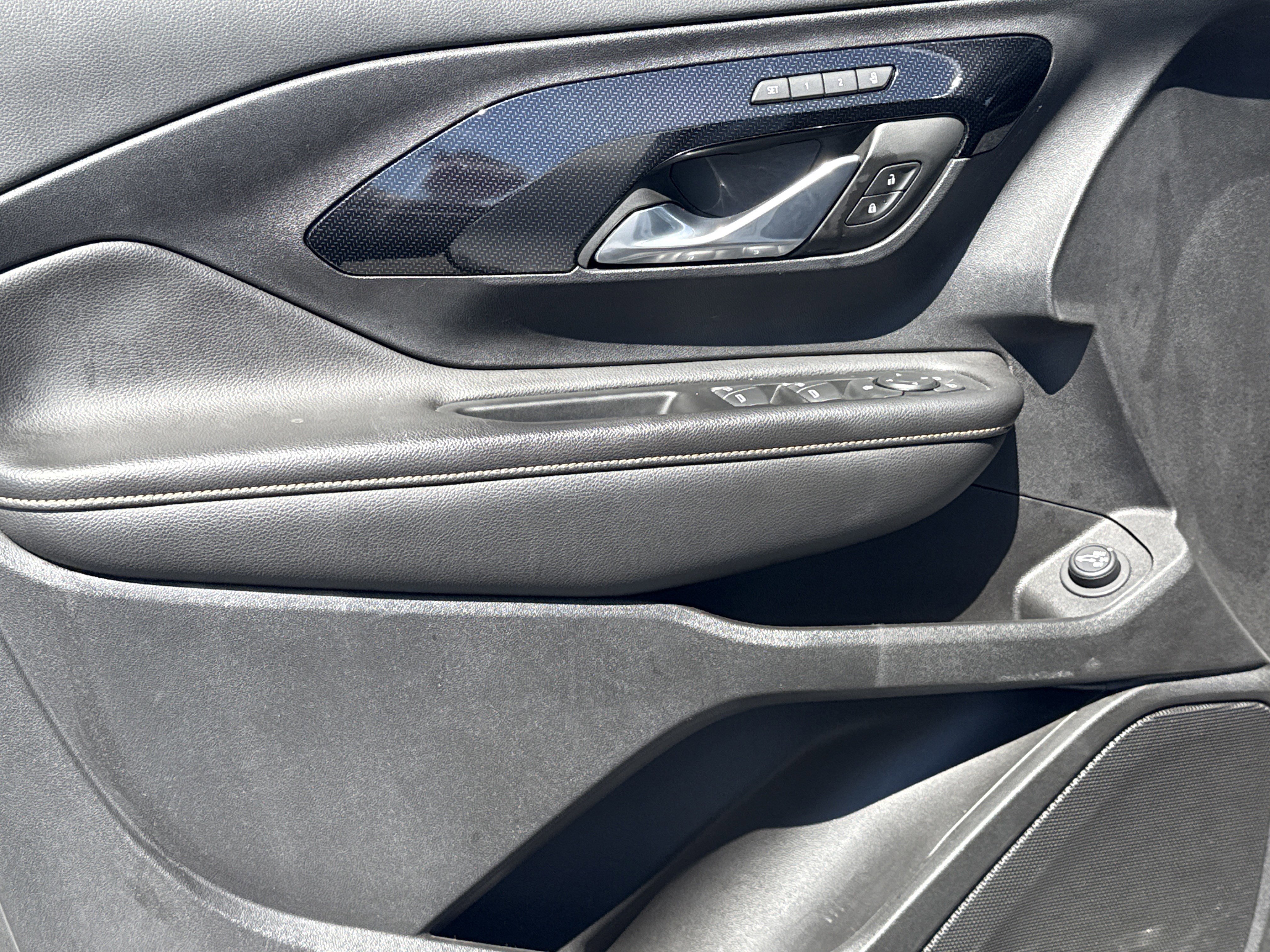 Used 2023 GMC Terrain AT4 image 20