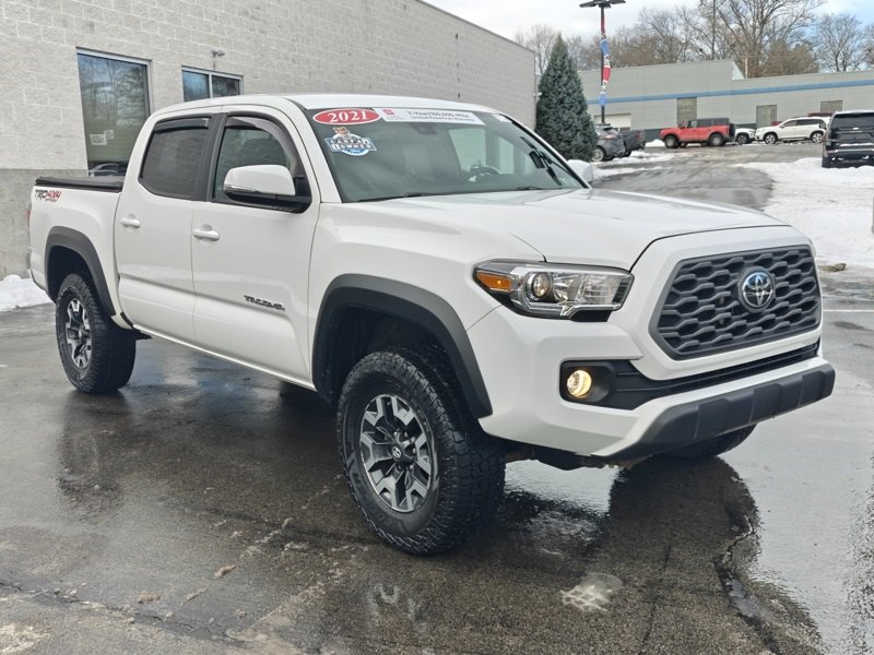 Used 2021 Toyota Tacoma TRD Off-Road image 3