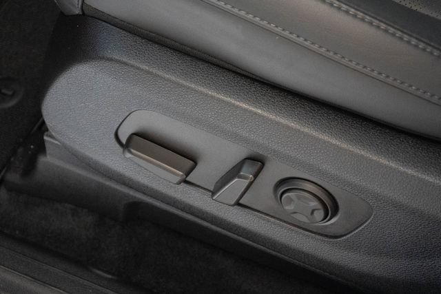 Used 2026 Kia Carnival EX FWD image 17