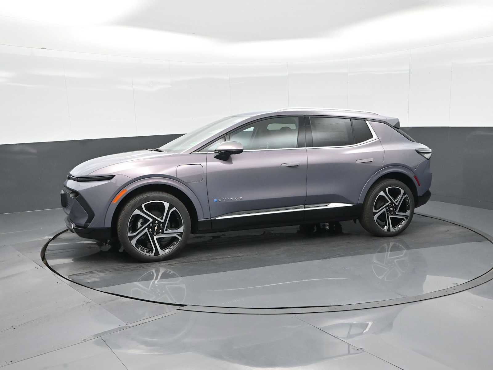 New 2026 Chevrolet Equinox EV LT image 4