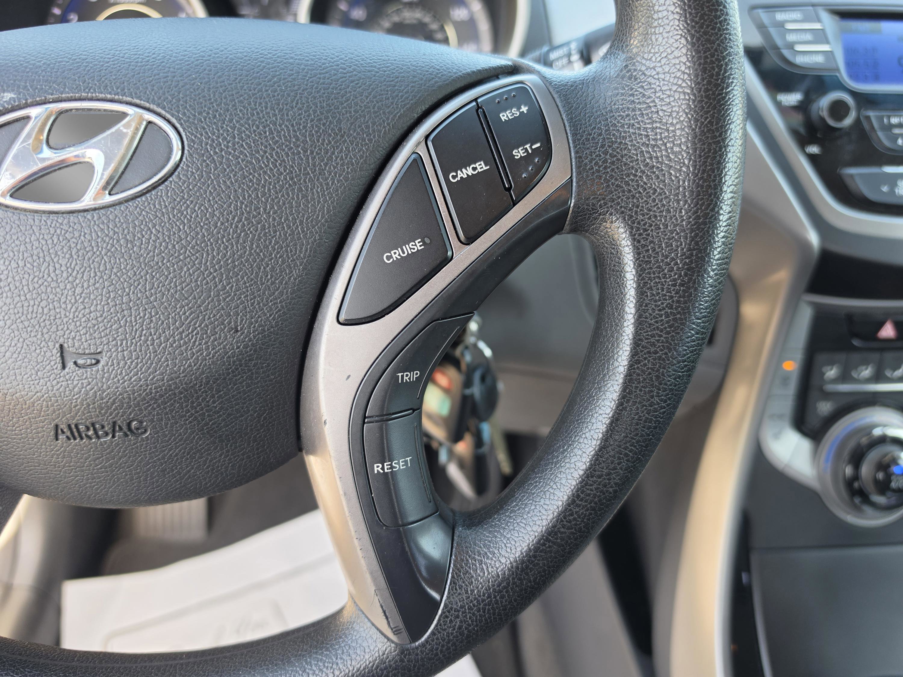 Used 2013 Hyundai Elantra GLS w/ Preferred Pkg image 27