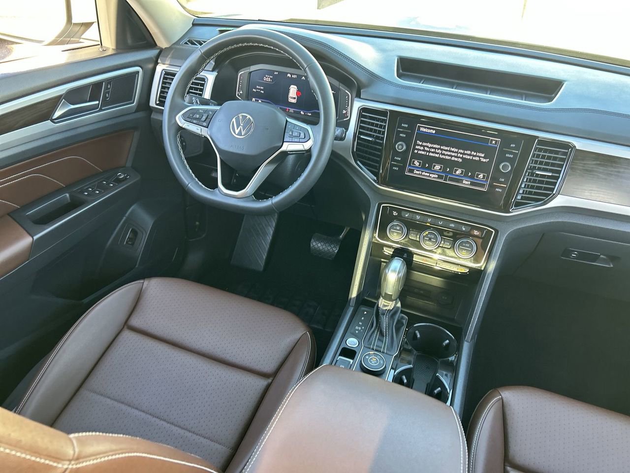 Certified 2023 Volkswagen Atlas SE w/ Panoramic Sunroof Package image 11