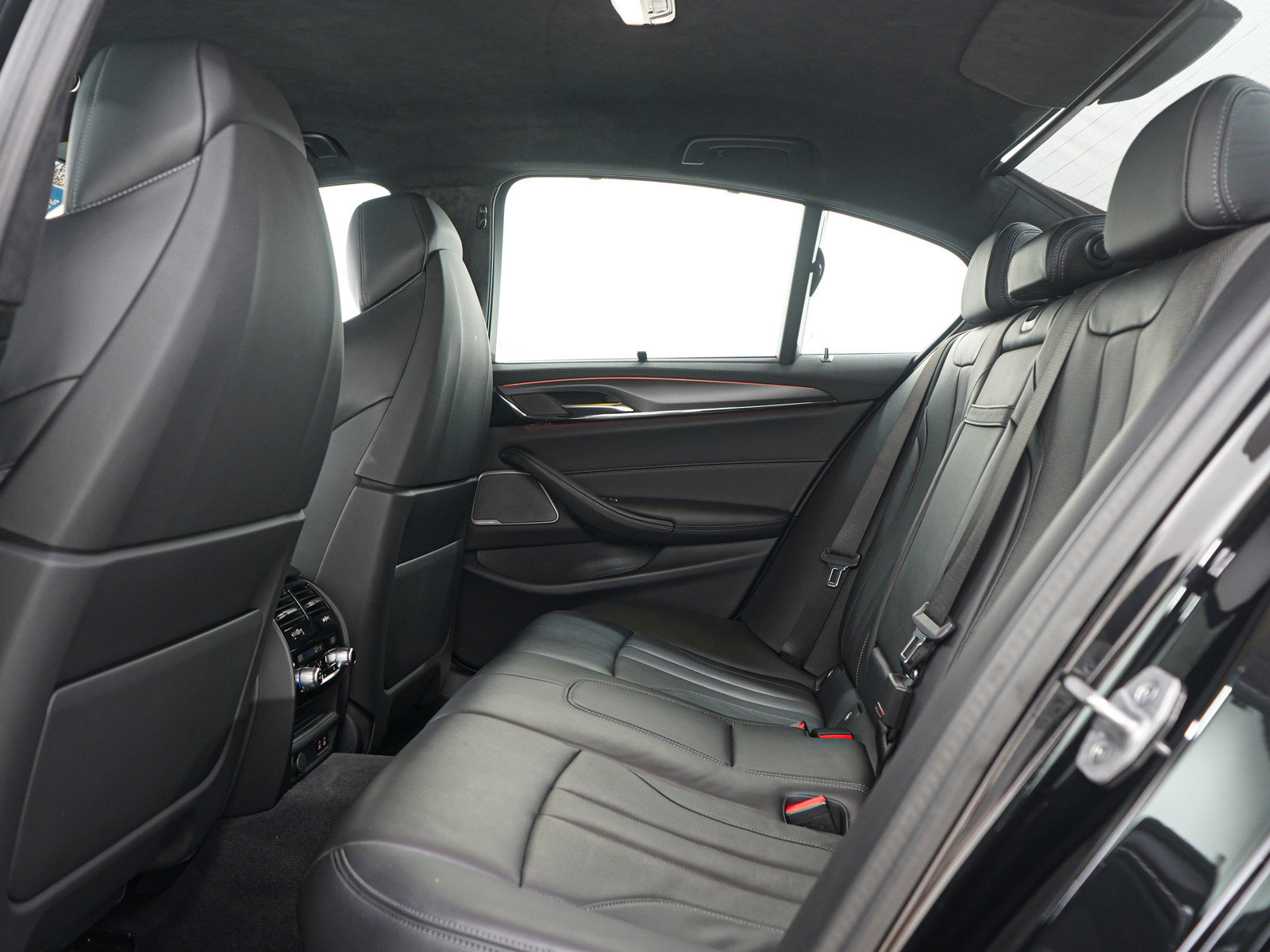 Used 2023 BMW M5 w/ Executive Package AWD/4WD image 21