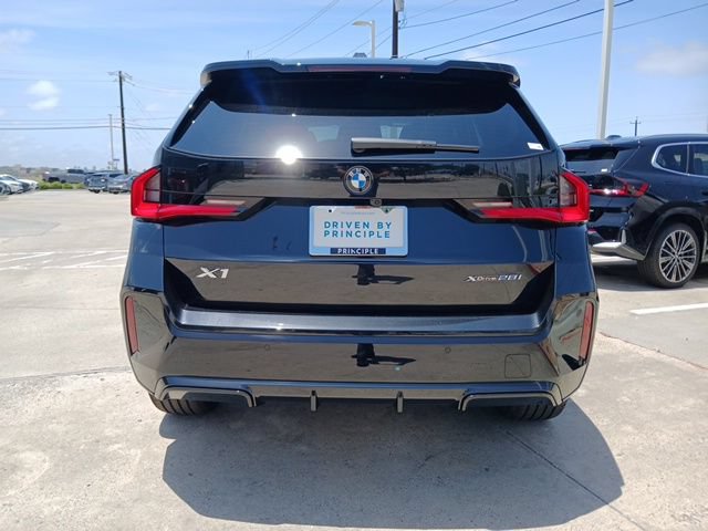 New 2026 BMW X1 xDrive28i w/ Technology Package AWD/4WD image 8