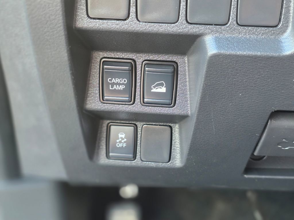 Used 2023 Nissan Frontier SV image 37