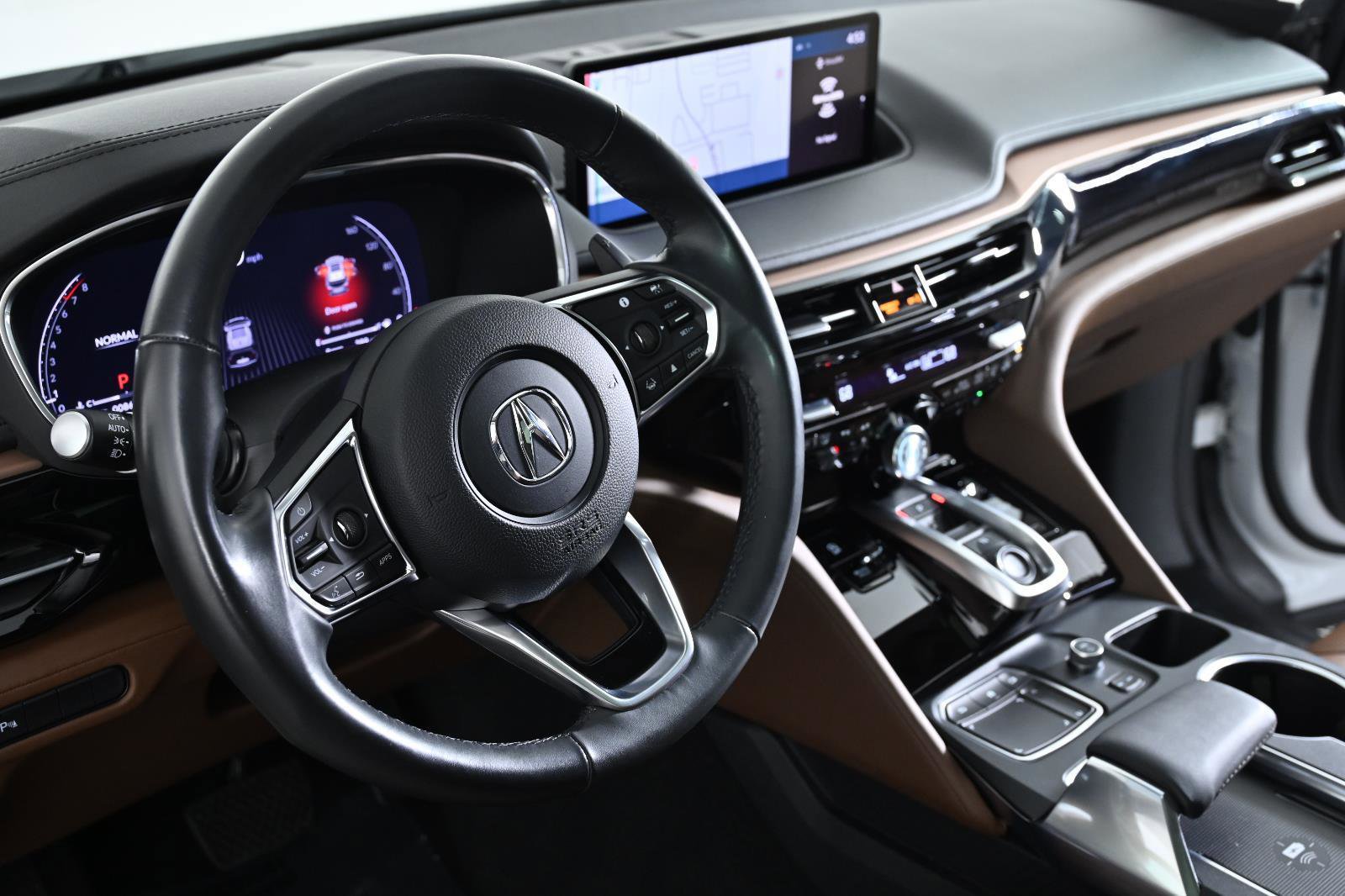 Used 2024 Acura MDX SH-AWD w/ Technology Package image 11