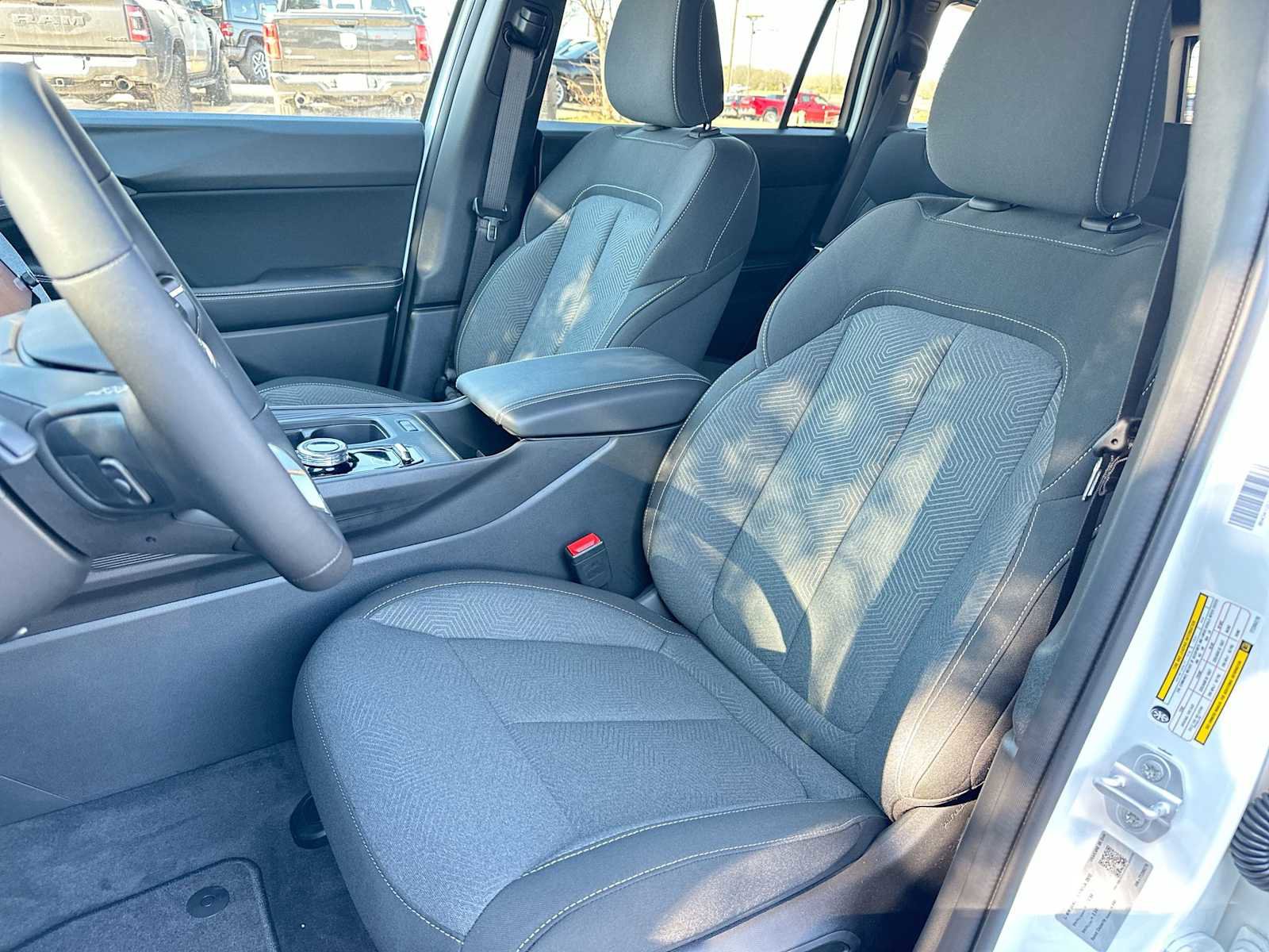 New 2026 Jeep Cherokee Laredo image 17