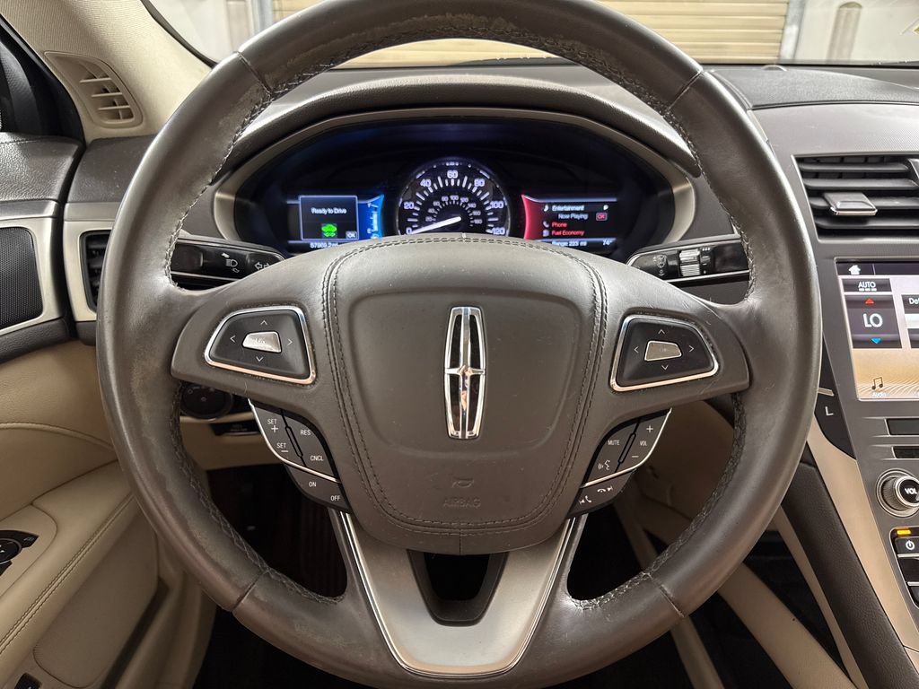 Used 2018 Lincoln MKZ Premiere FWD image 14