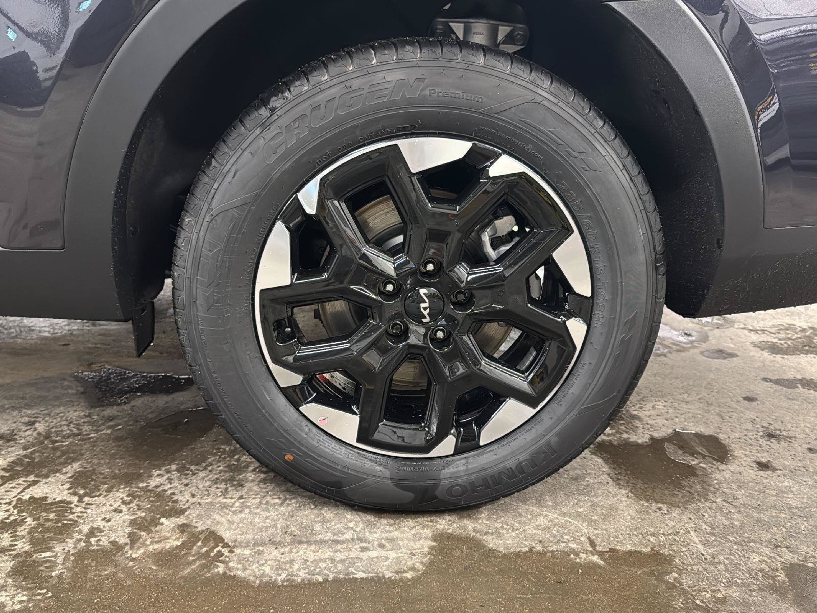Used 2025 Kia Sorento S AWD/4WD image 43