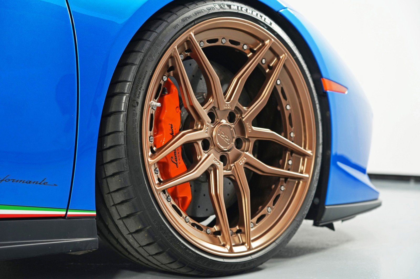 Used 2018 Lamborghini Huracan Performante image 70