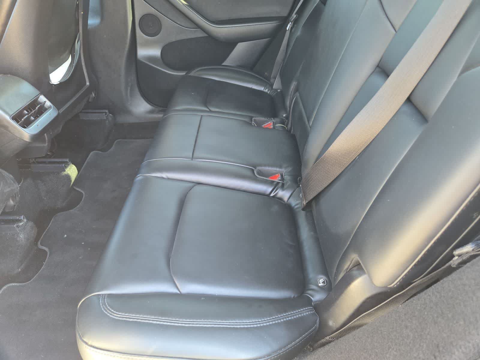 Used 2023 Tesla Model Y AWD image 17