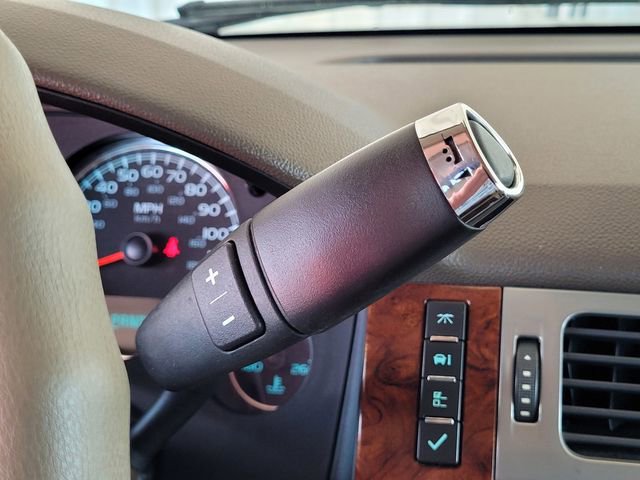 Used 2012 Chevrolet Avalanche LTZ RWD image 19