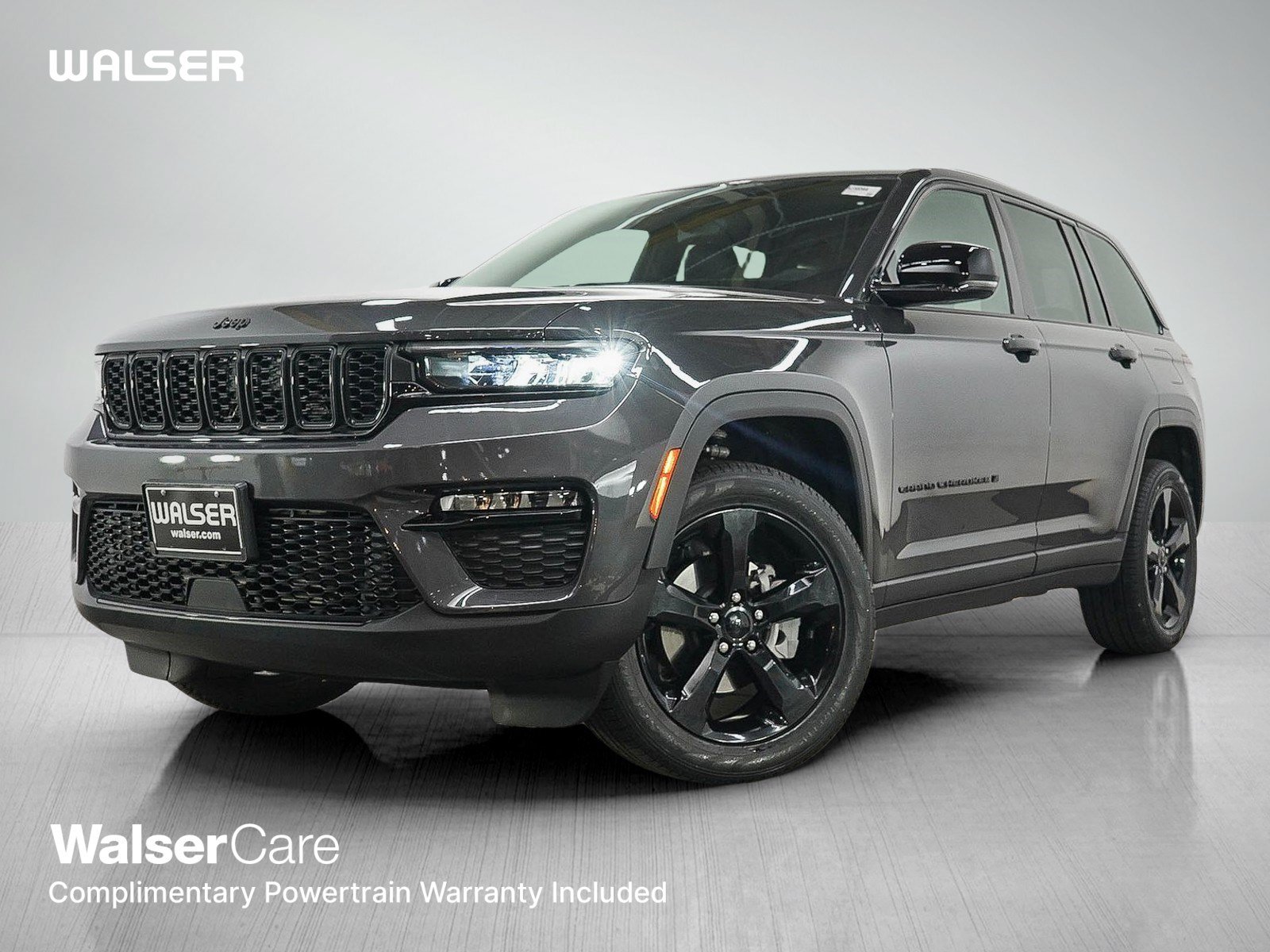 Used 2024 Jeep Grand Cherokee Limited w/ Black Appearance Package