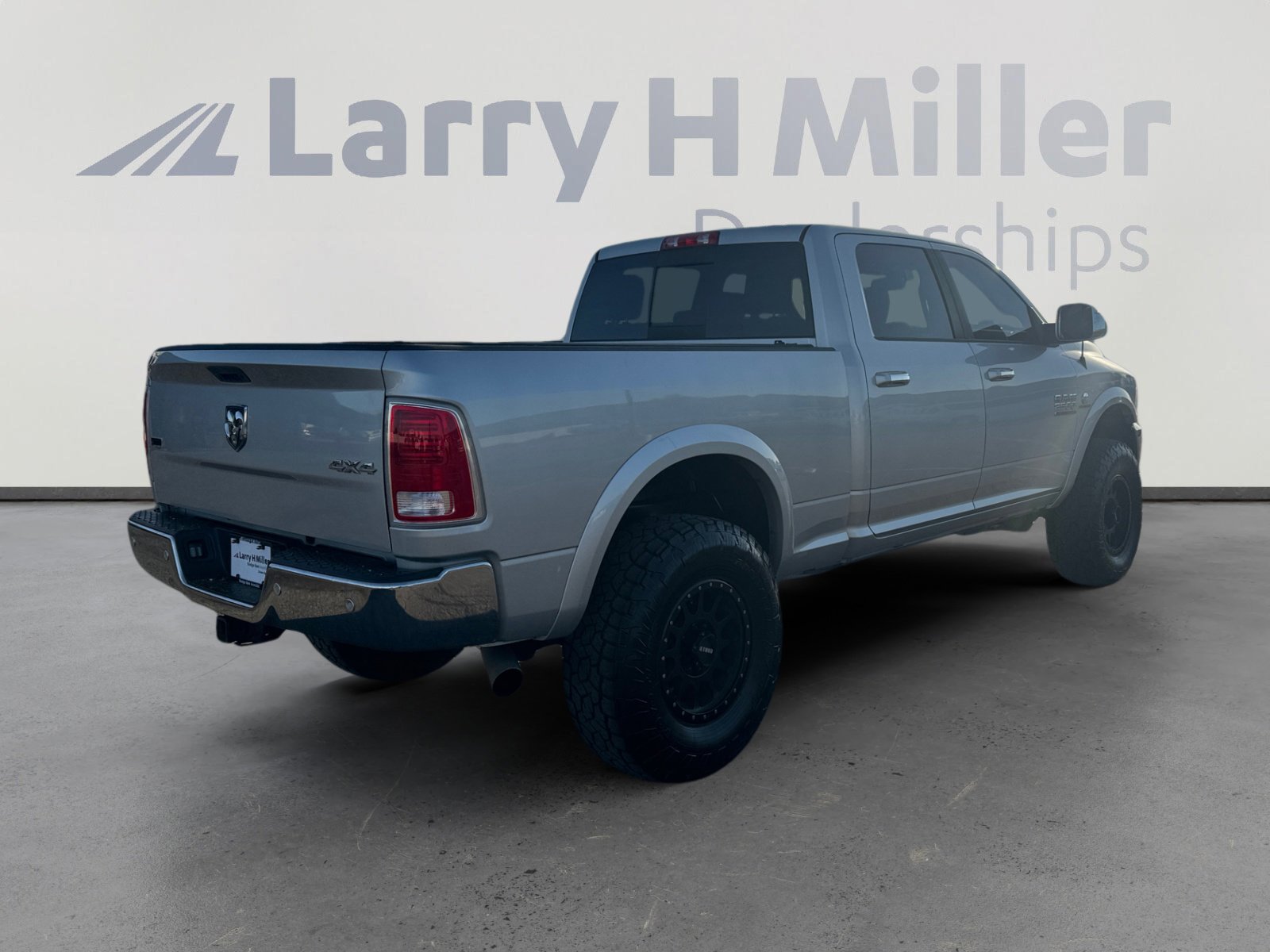 Used 2017 RAM 2500 Laramie image 5