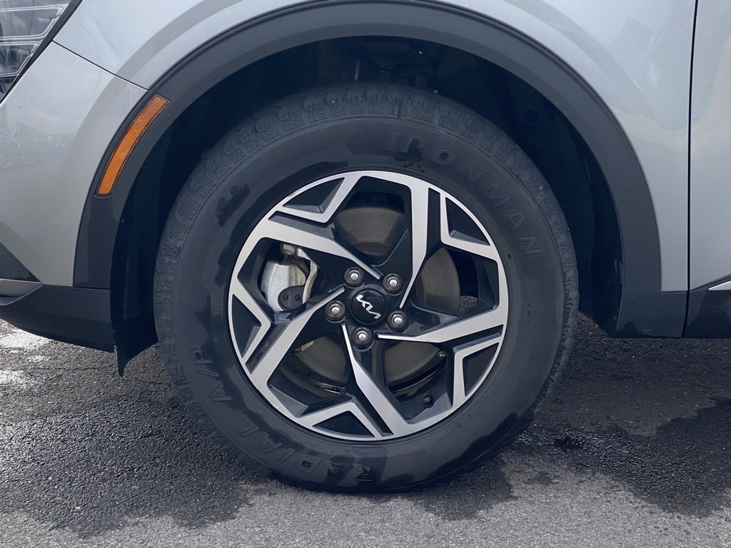 Certified 2024 Kia Sportage LX image 31