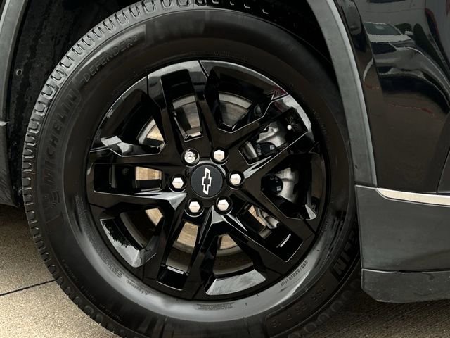 Used 2021 Chevrolet Traverse LT image 11