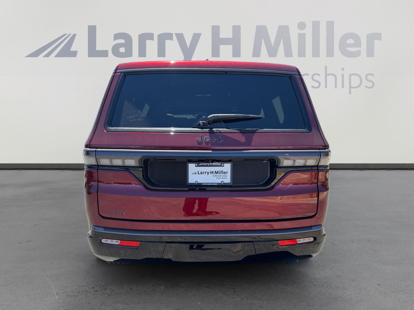 New 2026 Jeep Grand Wagoneer Summit AWD/4WD image 4