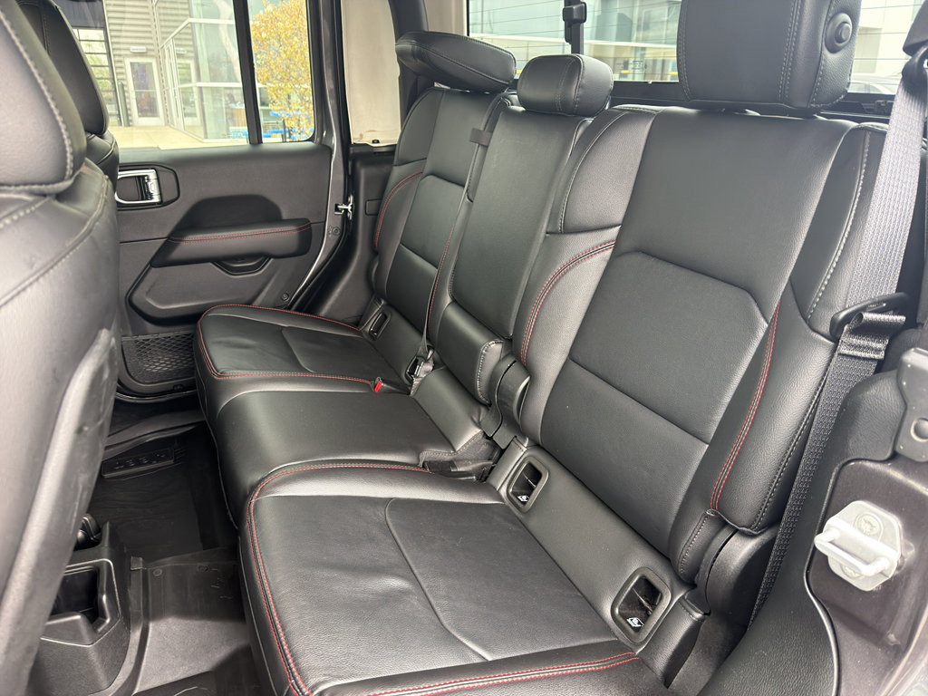 Used 2022 Jeep Gladiator Rubicon w/ Cold Weather Group image 16