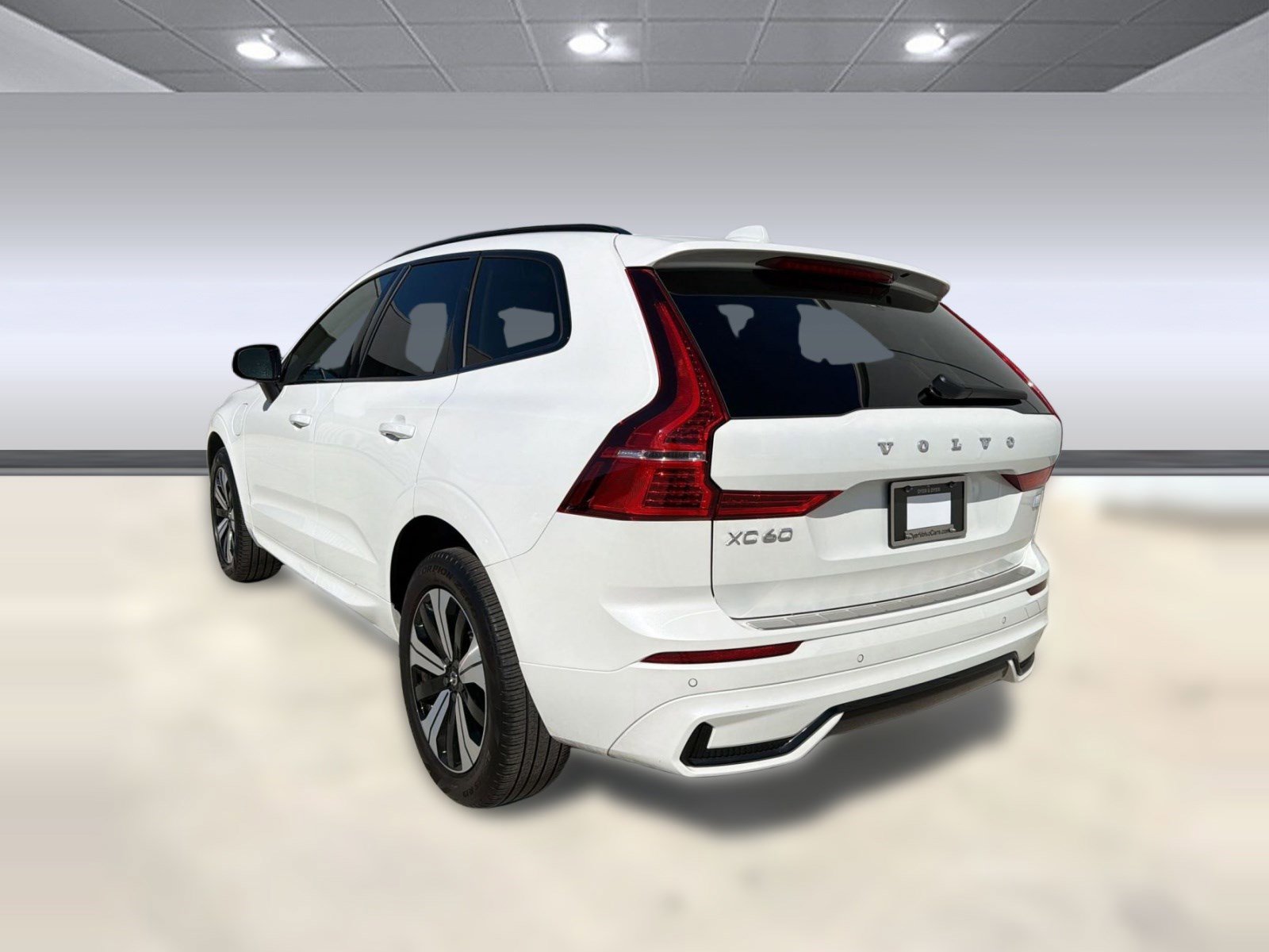 Used 2024 Volvo XC60 T8 Core w/ Protection Package Premier image 3