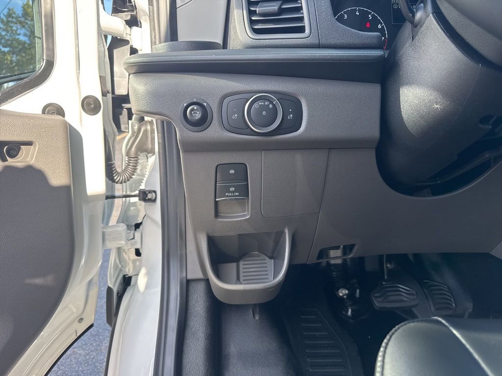 New 2025 Ford Transit 250 Low Roof AWD image 15