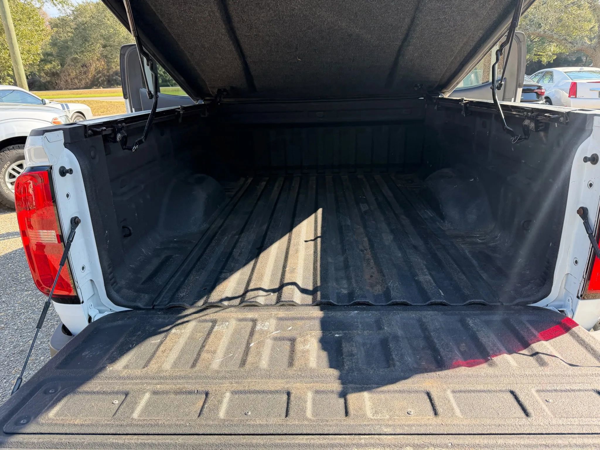 Used 2018 Chevrolet Colorado Z71 image 12