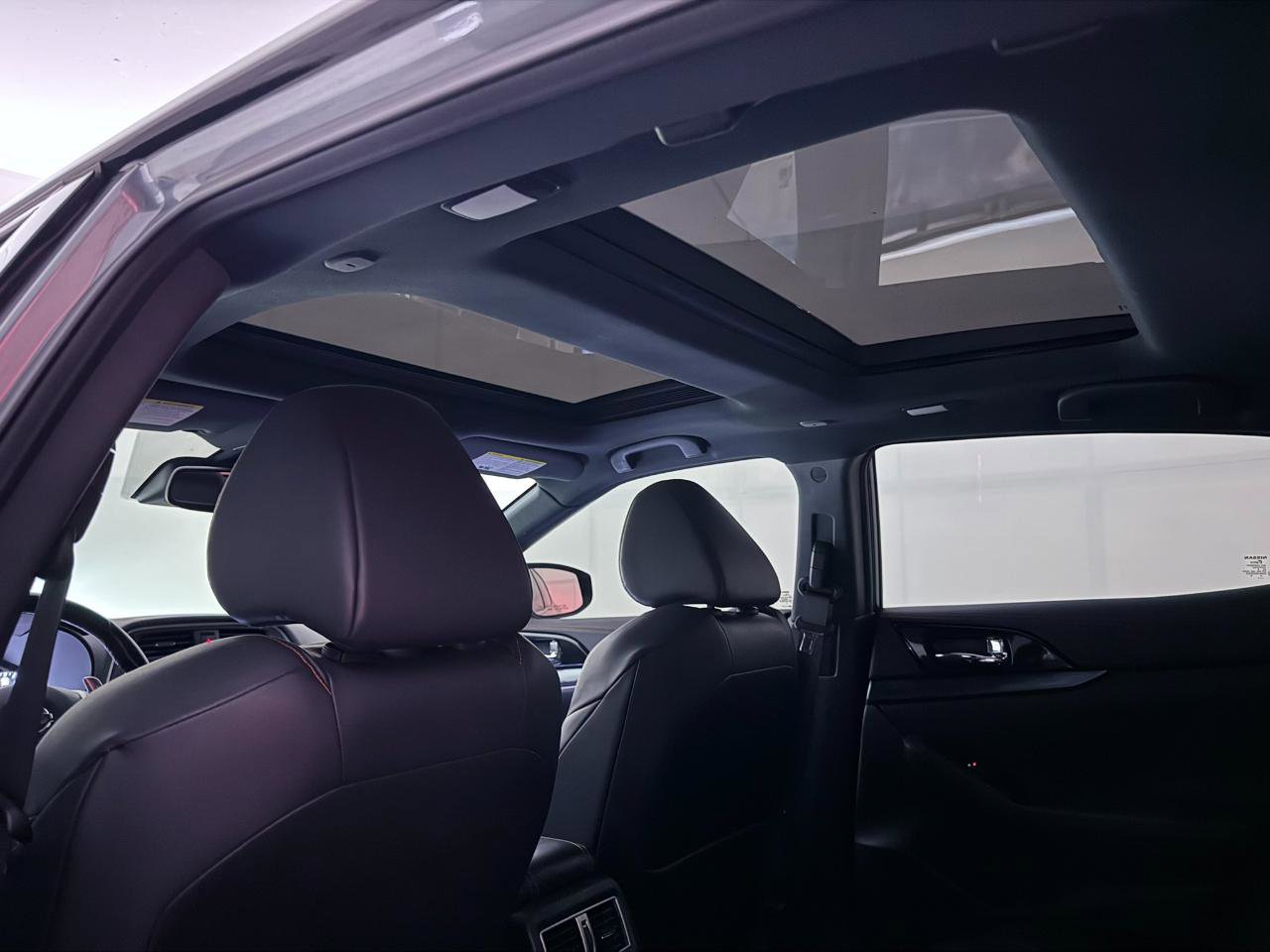 Used 2020 Nissan Maxima SR w/ Sport Mat Group FWD image 23