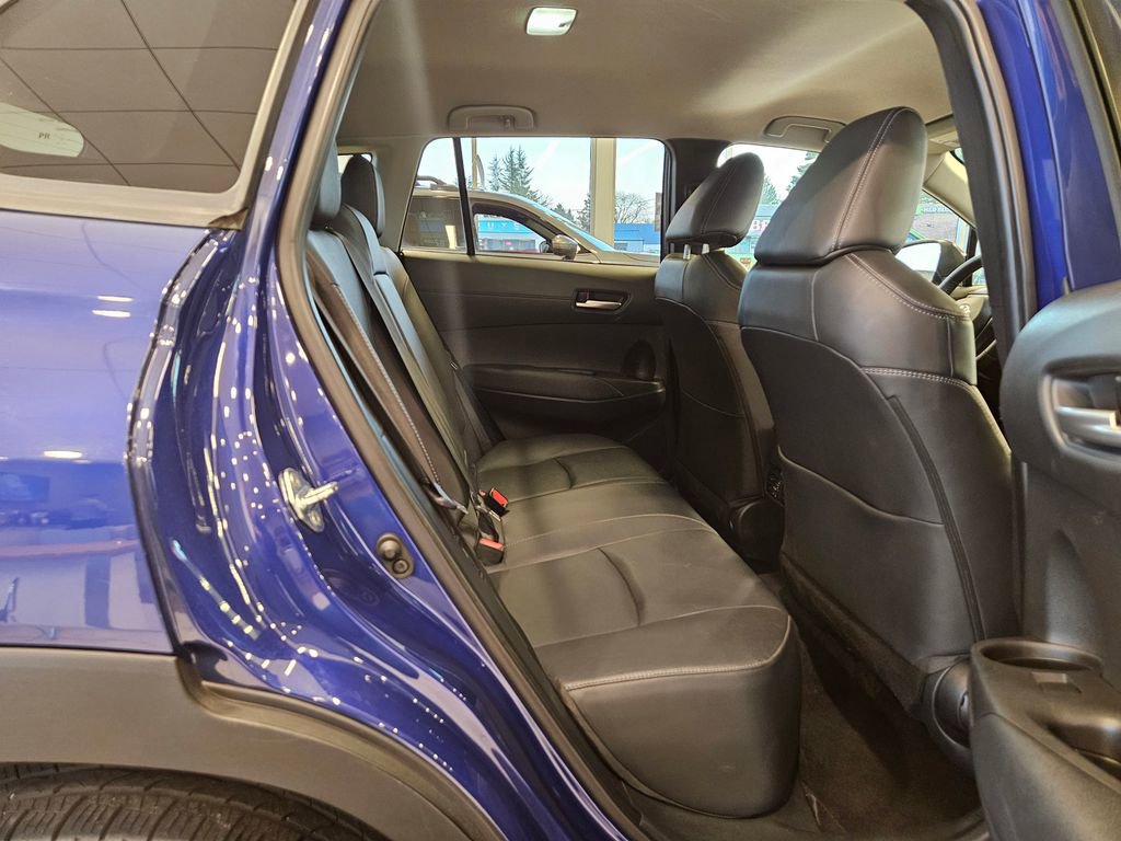 Used 2024 Toyota Corolla Cross XLE image 28