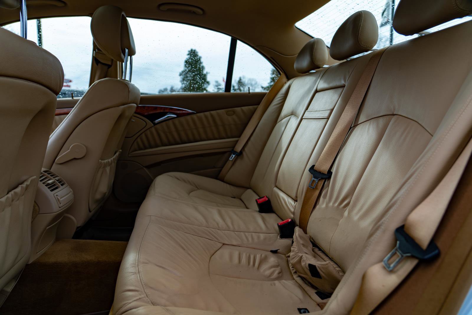 Used 2008 Mercedes-Benz E 350 4MATIC Sedan image 17