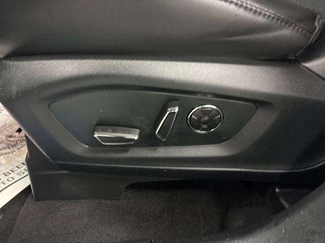 Used 2020 Ford Explorer Platinum w/ Premium Technology Package AWD/4WD image 26