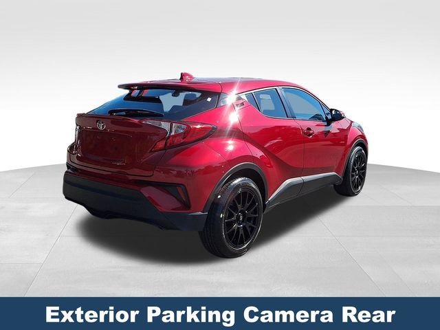 Used 2022 Toyota C-HR XLE FWD image 7