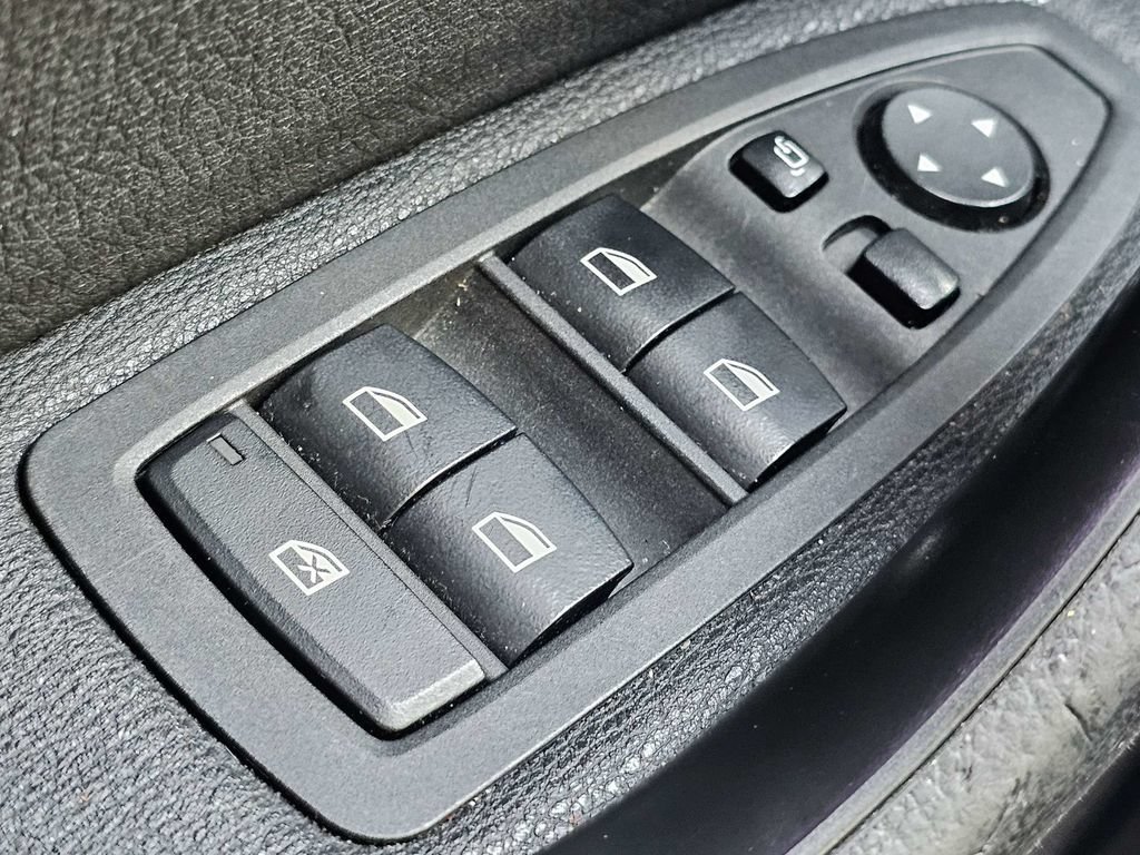 Used 2020 BMW X2 sDrive28i w/ Convenience Package FWD image 25