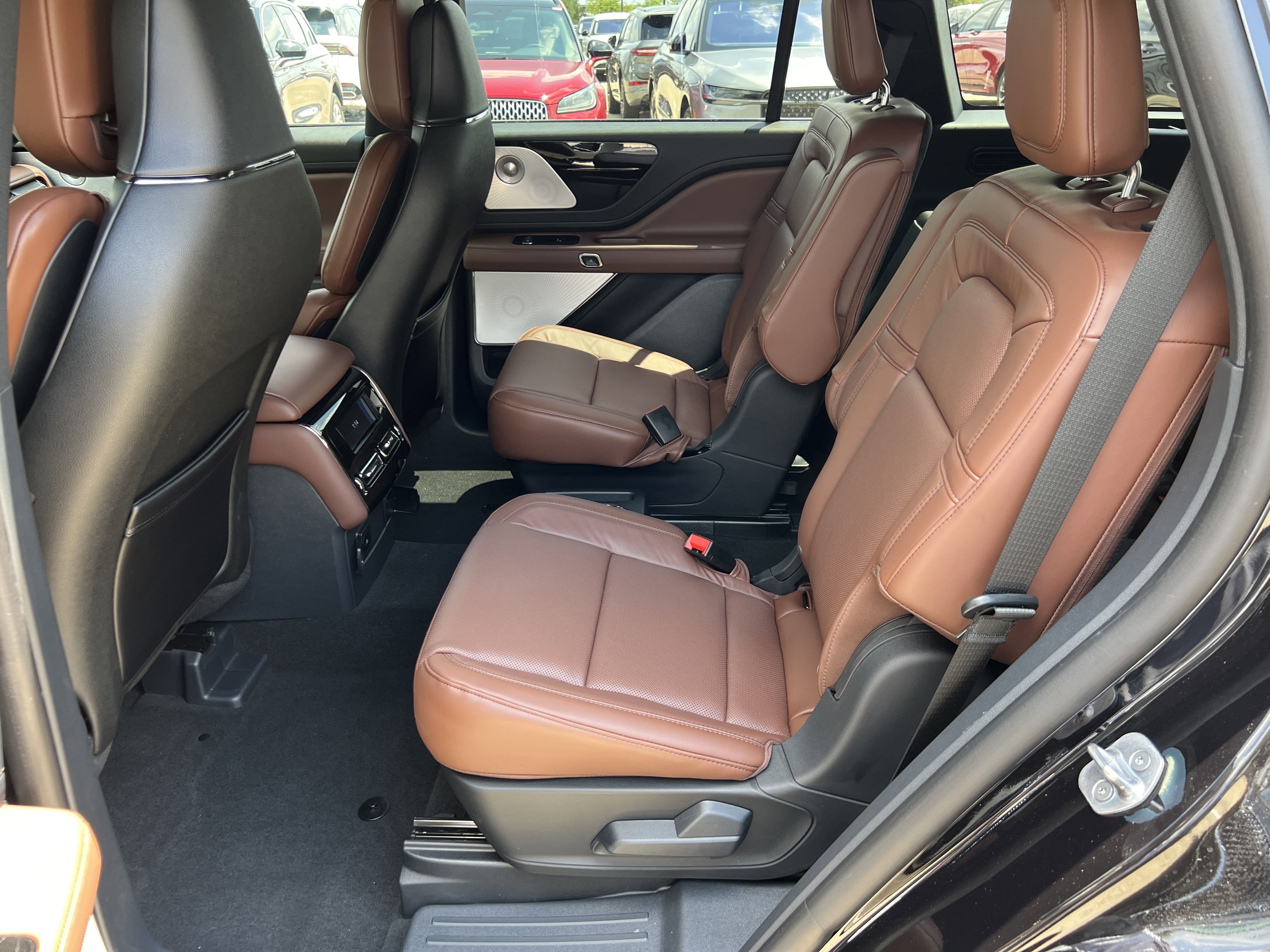 New 2025 Lincoln Aviator Reserve w/ Equipment Group 201A image 27