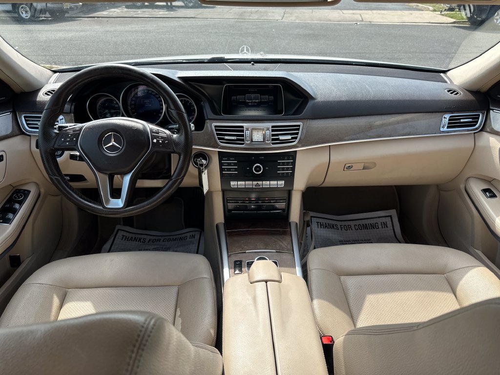 Used 2016 Mercedes-Benz E 350 4MATIC Sedan image 25