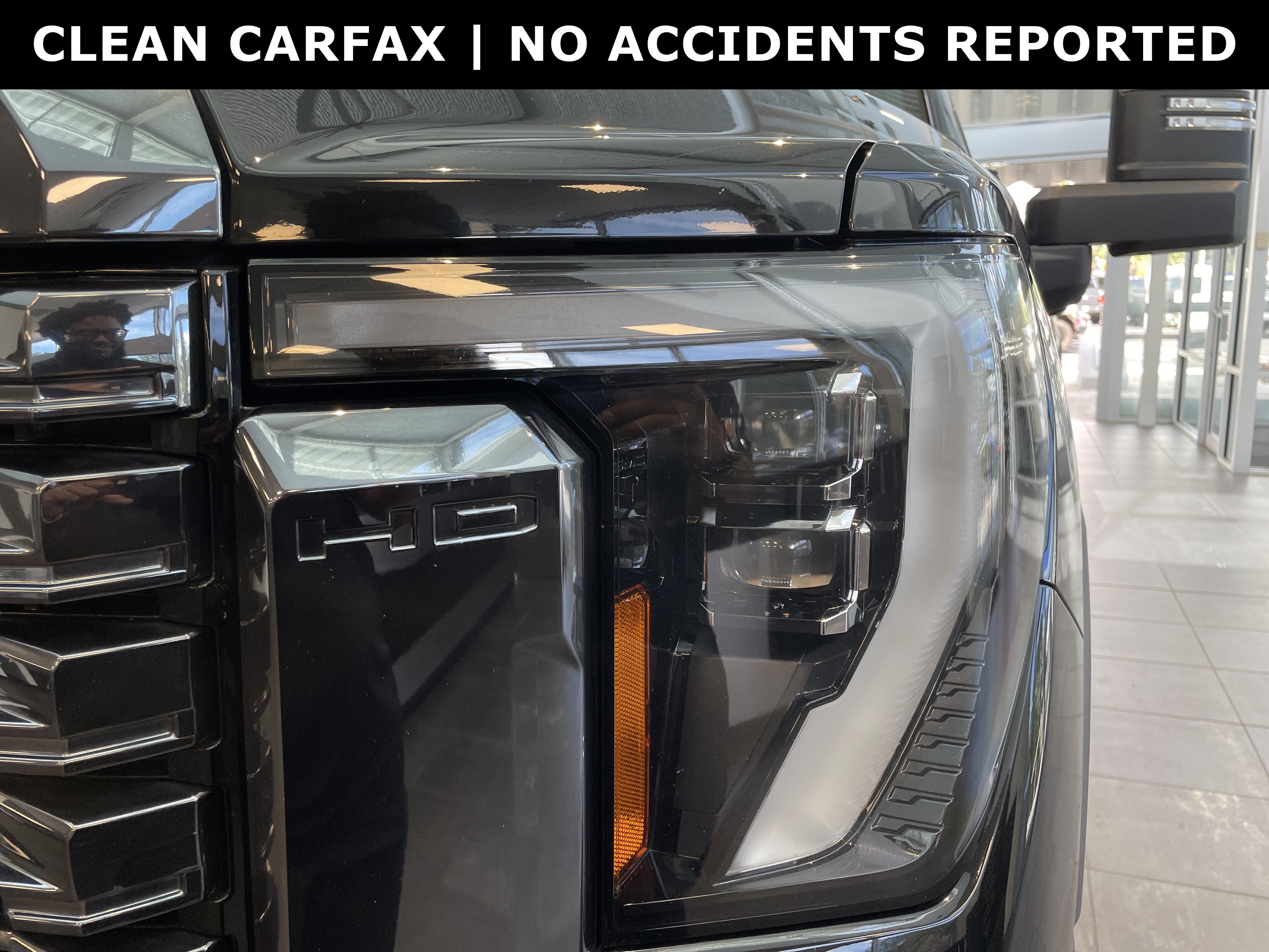 Used 2024 GMC Sierra 3500 Denali Ultimate AWD/4WD image 5