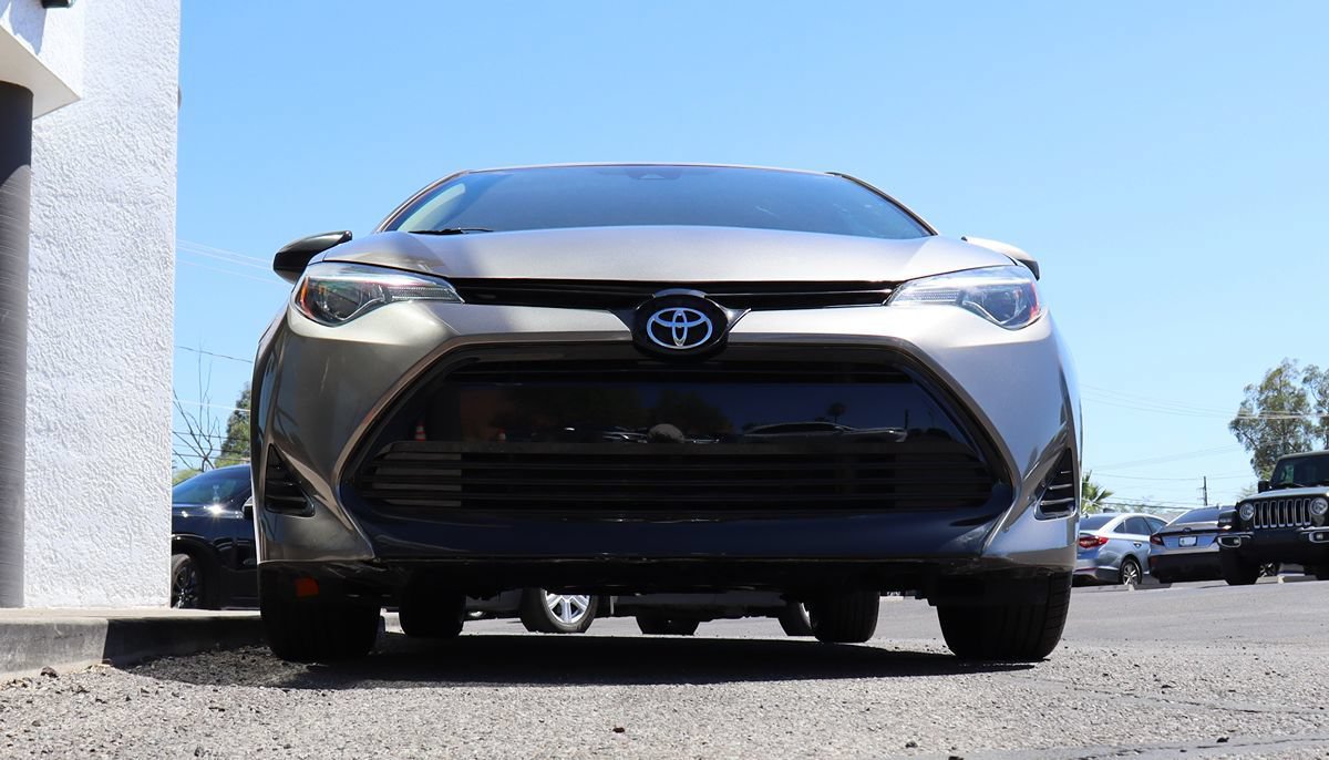 Used 2018 Toyota Corolla LE w/ Carpet Mat Package (TMS) FWD image 17
