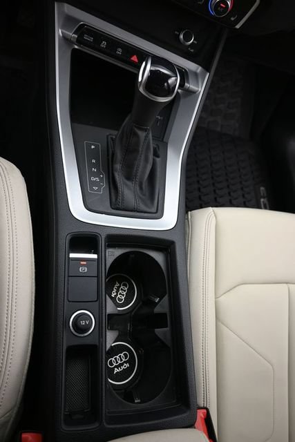 Used 2022 Audi Q3 2.0T Premium AWD/4WD image 28