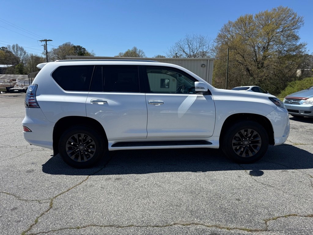Used 2020 Lexus GX 460 Premium w/ Premium Package image 8