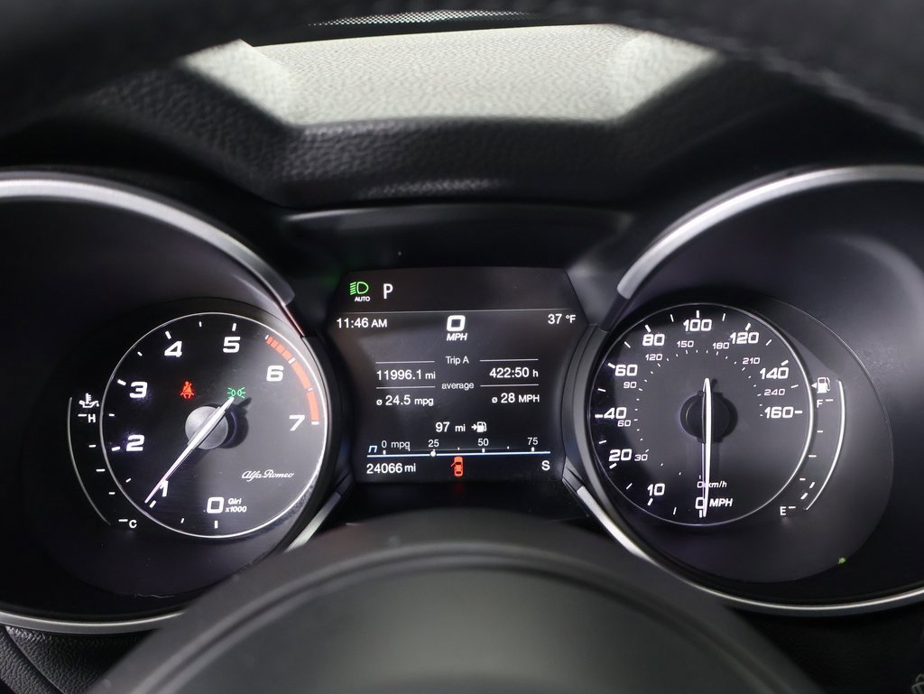 Used 2022 Alfa Romeo Stelvio Sprint image 31