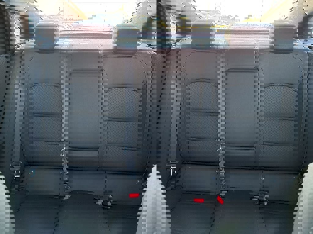 Used 2016 Chevrolet Malibu LT image 21