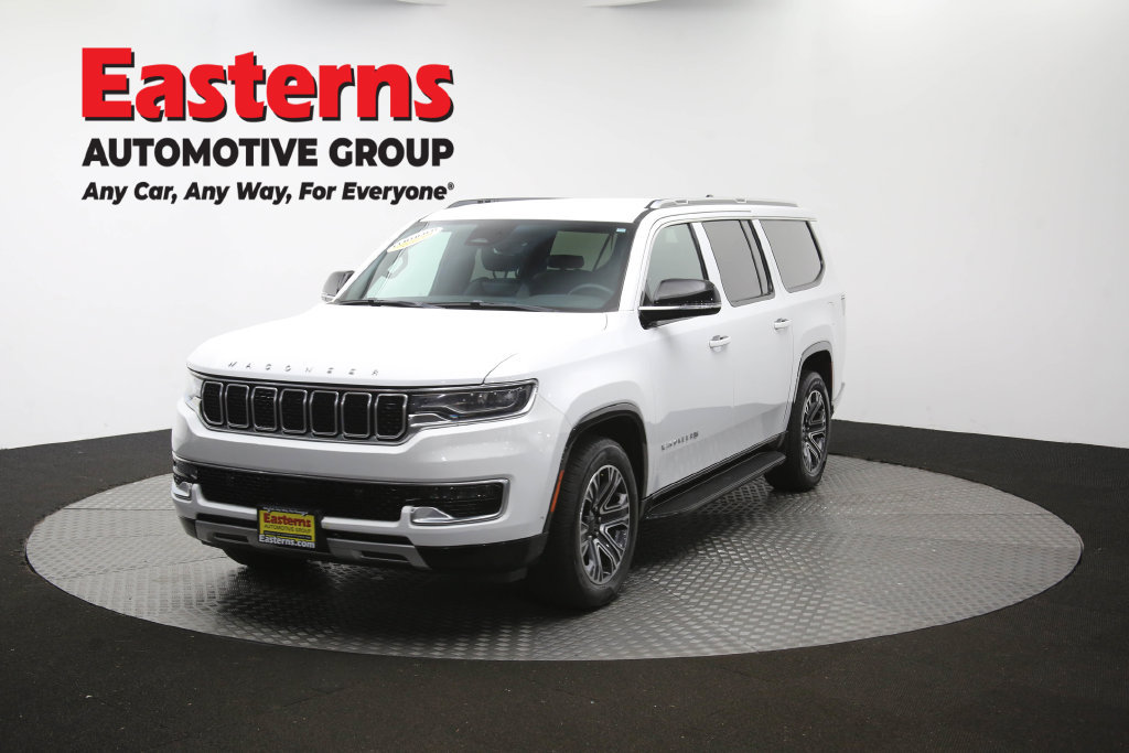 Used 2024 Jeep Wagoneer L Series II w/ Flexible Seating Group AWD/4WD image 63