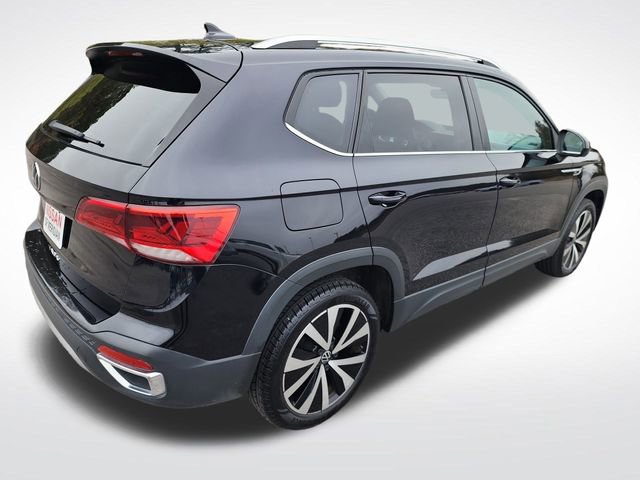Used 2024 Volkswagen Taos SE image 5