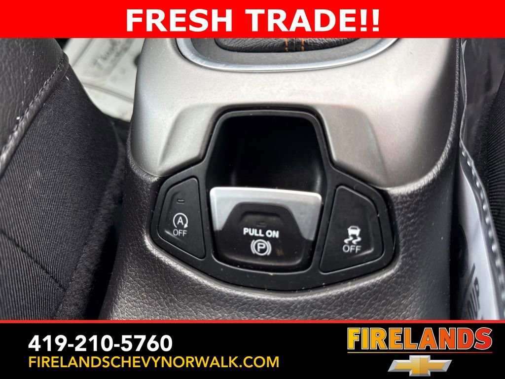 Used 2020 Jeep Compass Latitude w/ Cold Weather Group image 35