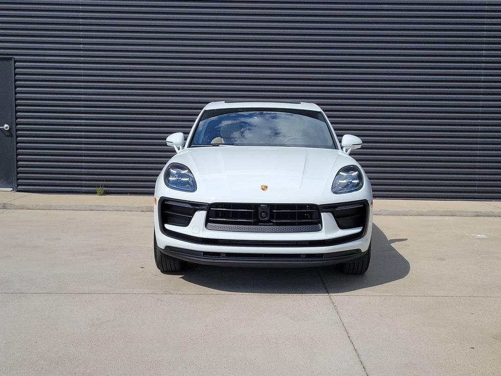 New 2026 Porsche Macan AWD/4WD image 9