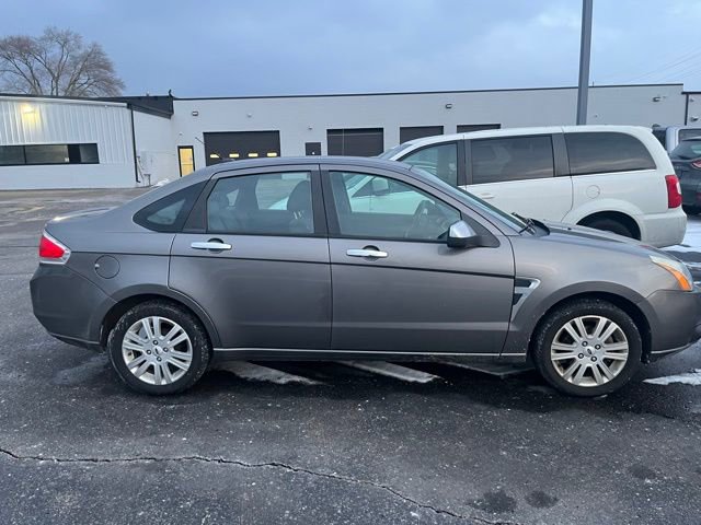 Used 2009 Ford Focus SEL image 4